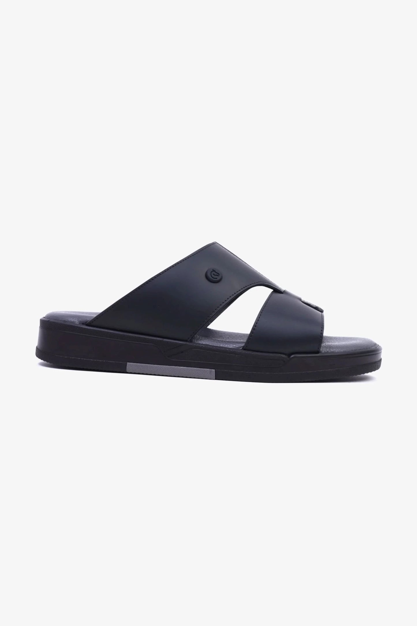 UOMO CAVALIER Men's Leather Sandals with Cut-Out Detail Black - Seventy7