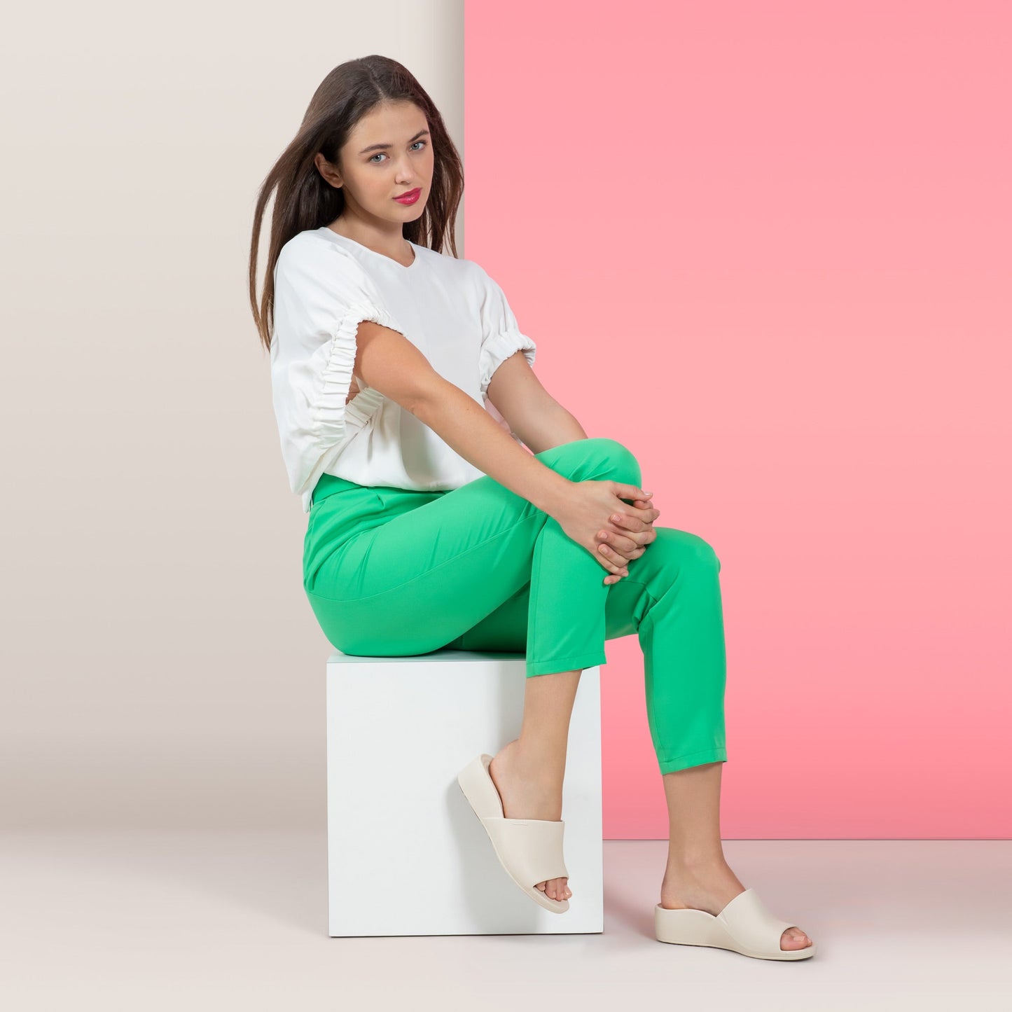 AETREX LADIES JAMIE WEDGE SANDALS  IVORY - Sole Therapy