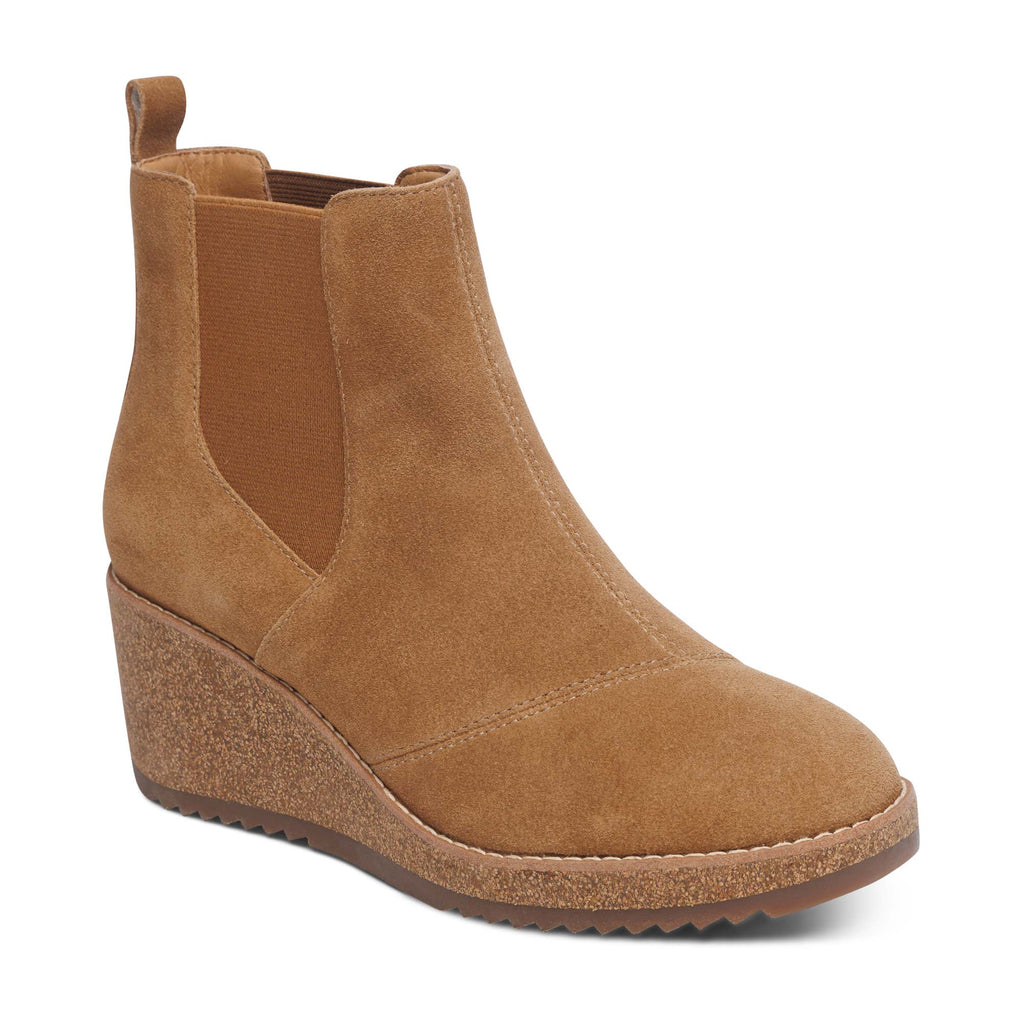 Dawn Wedge Boots Honey - Sole Therapy