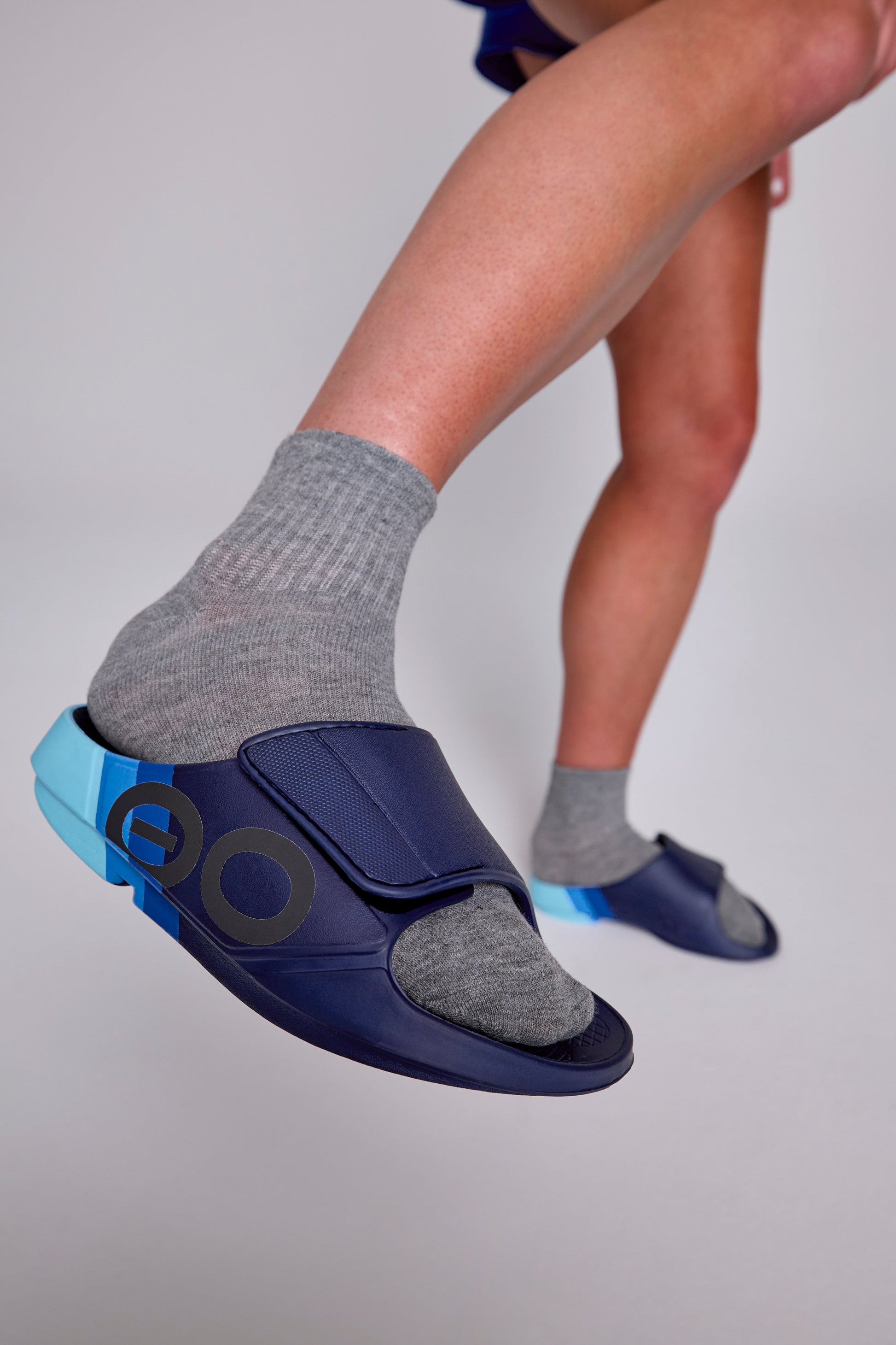 OOFOS UNISEX OOAHH SANDALS - SKY RALLY - Sole Therapy