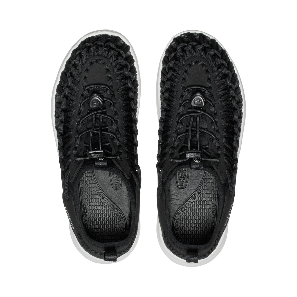 WOMEN UNEEK O3 FLAT SANDALS BLACK /STAR WHITE - Sole Therapy